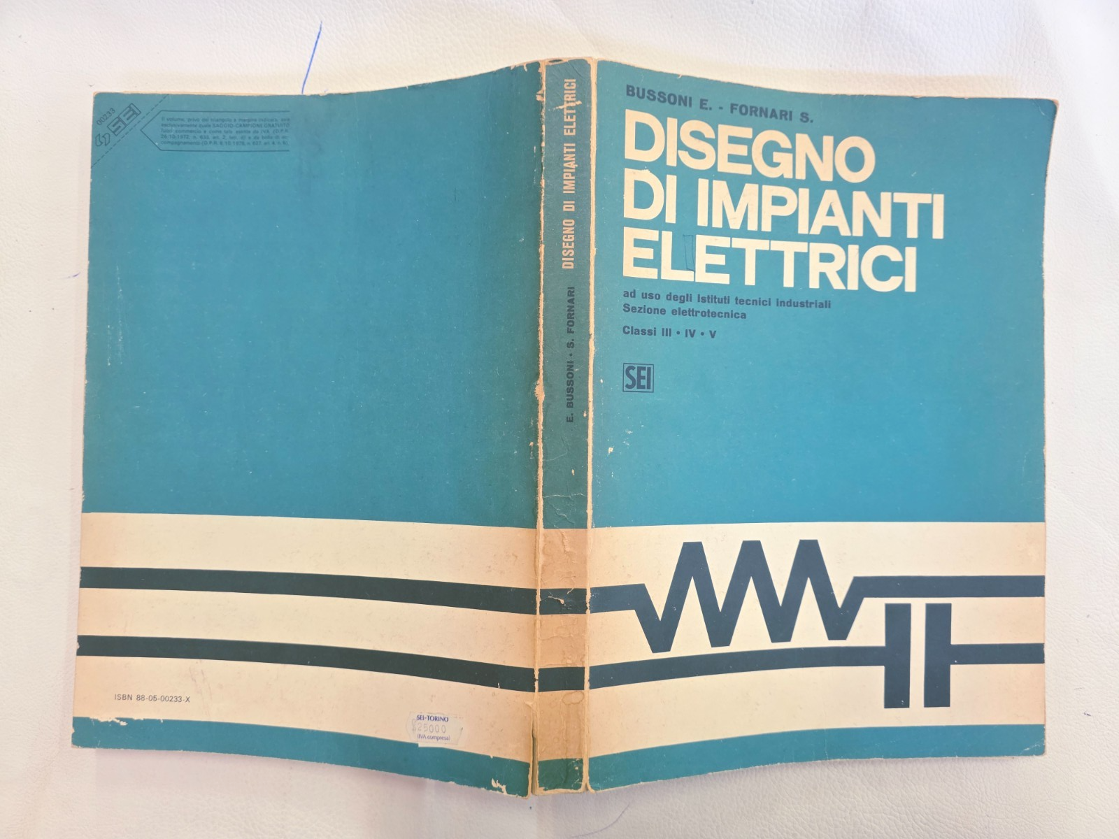 "Disegno di Impianti Elettrici" di E. Bussoni e S. Fornari- LIBRO