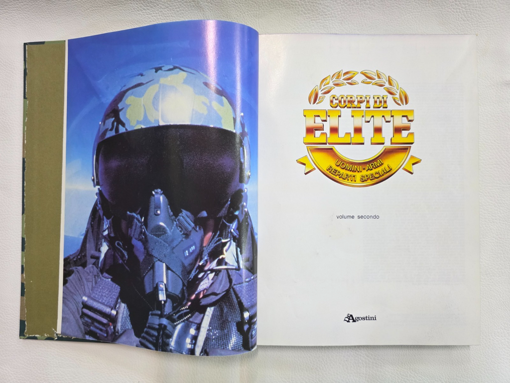 "I Piloti dell'Elite" di Peter Young libro-Volume secondo, edizione italiana